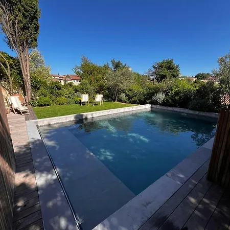 With In Casa de Férias Villeneuve-lès-Avignon