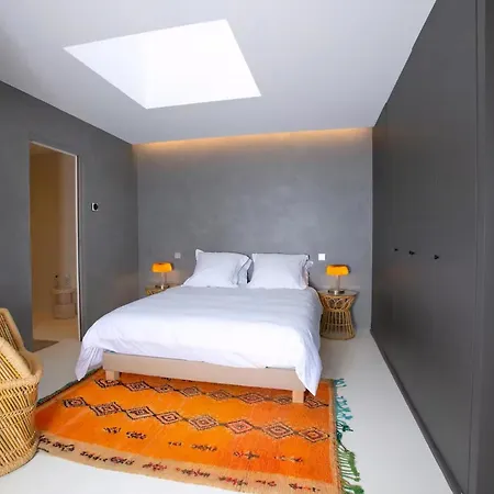 Vakantiehuis With In Villeneuve-lès-Avignon