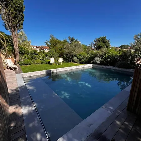 With In Holiday home Villeneuve-les-Avignon