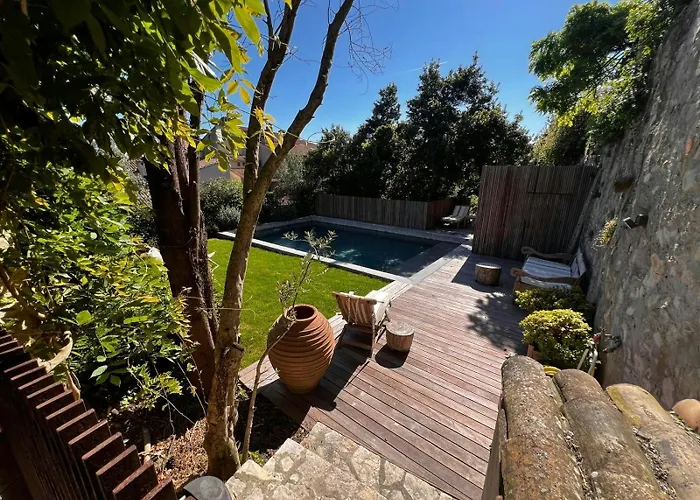 With In Holiday home Villeneuve-les-Avignon